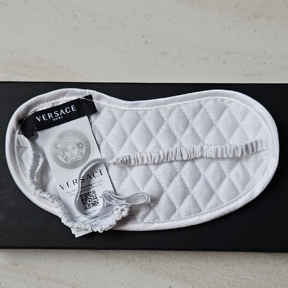 NWT Versace Pink and Gold Medusa Silk Eye Mask W/Box - Picture 3 of 6